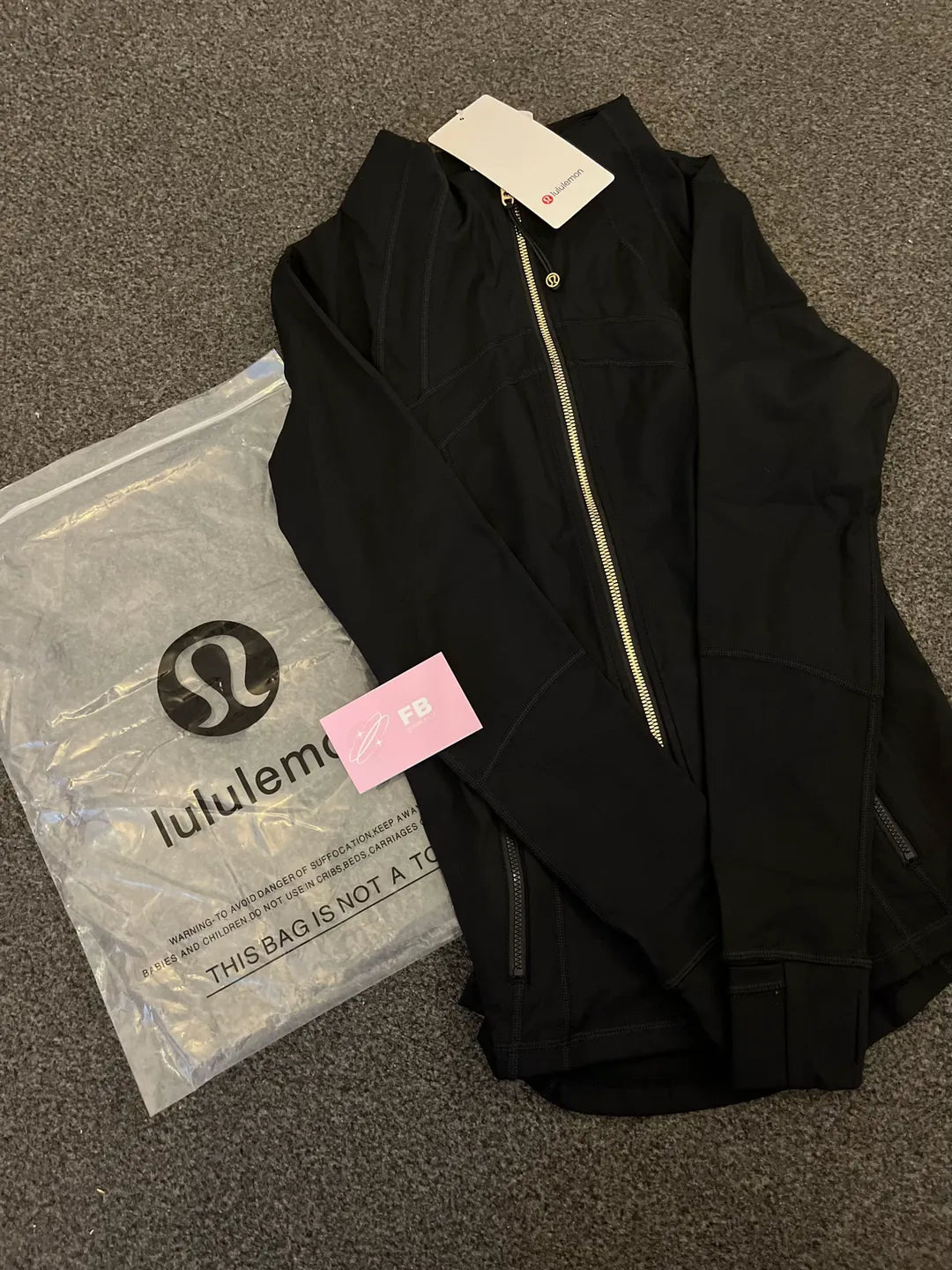 Black + Gold Zip Lulu (L) (QUICK SHIP 🚢)